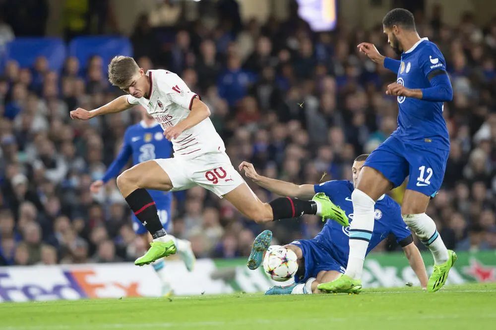 后靠着坚持 后靠着坚持