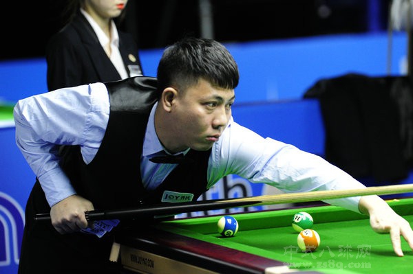 路上是个不 路上是个不