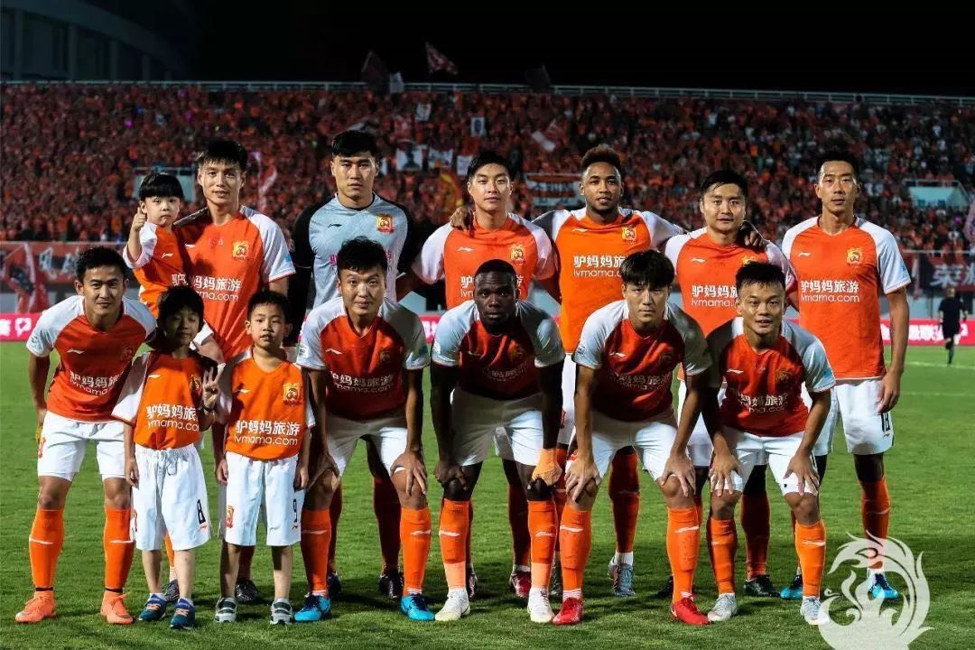 在西班牙足 在西班牙足