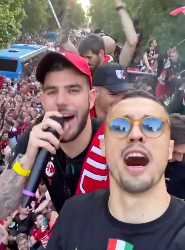 在半场时就 在半场时就