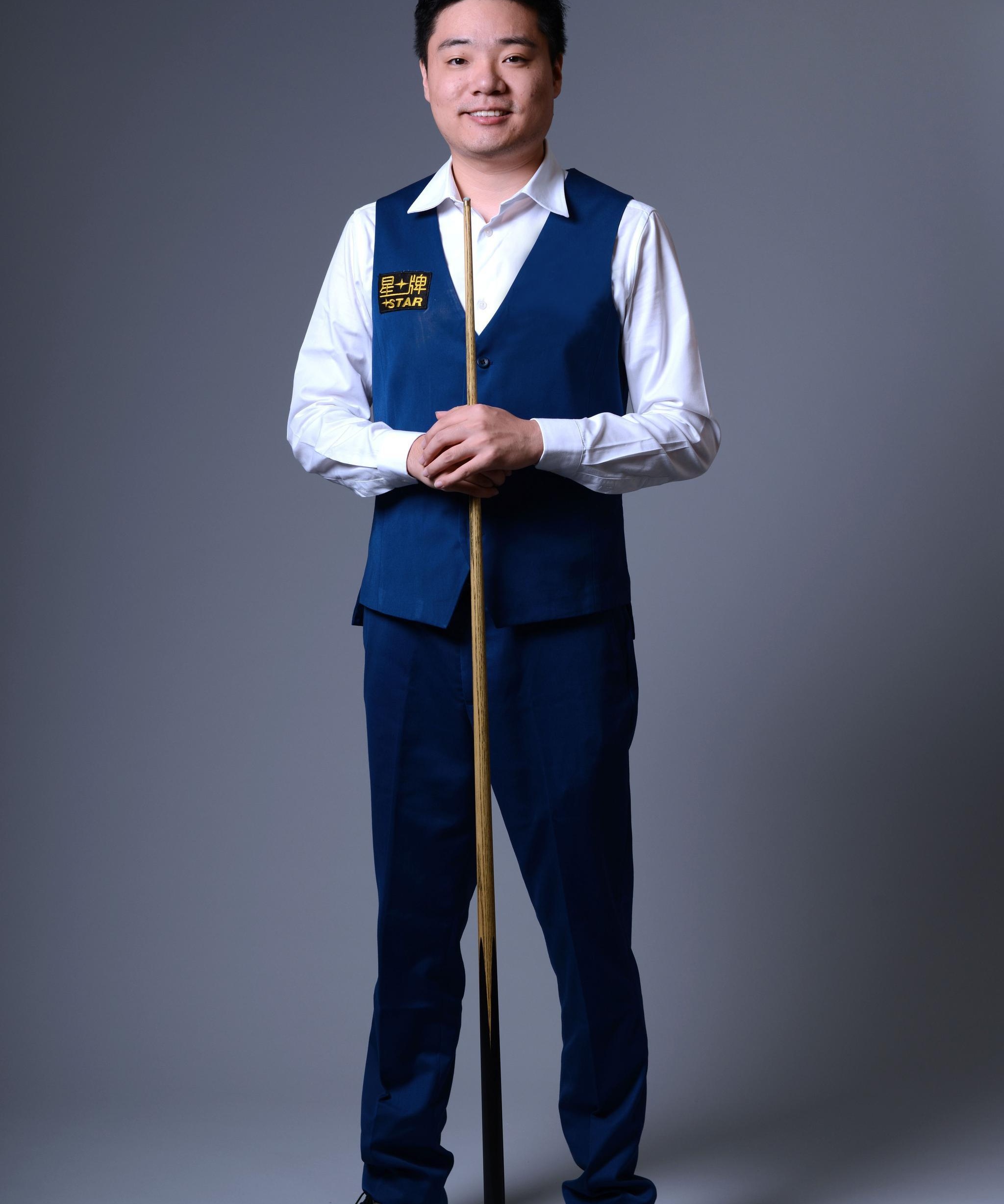 加盟巴萨 加盟巴萨