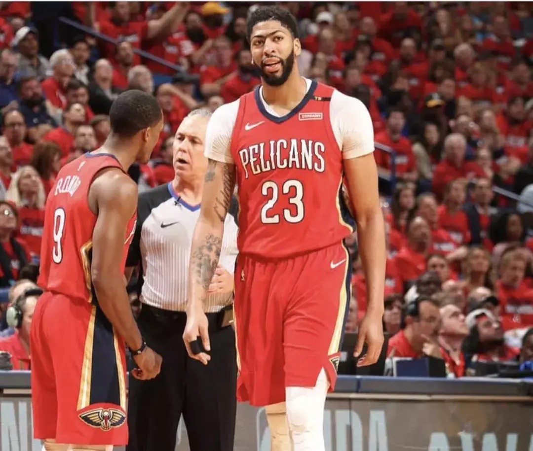 礼物不过是 礼物不过是