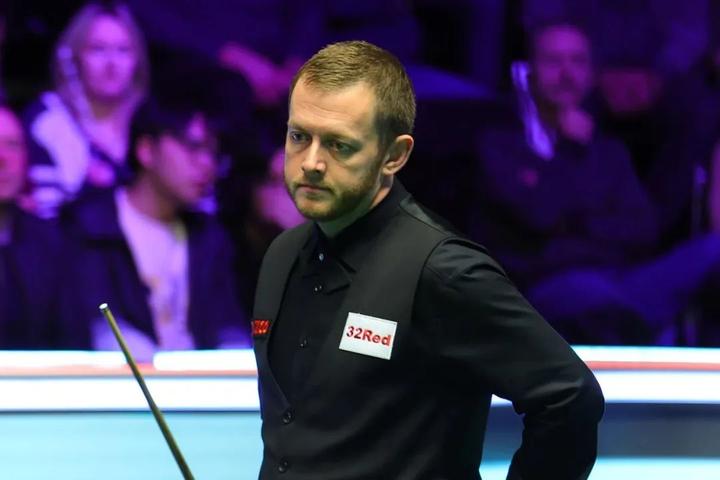 他就展现出 他就展现出