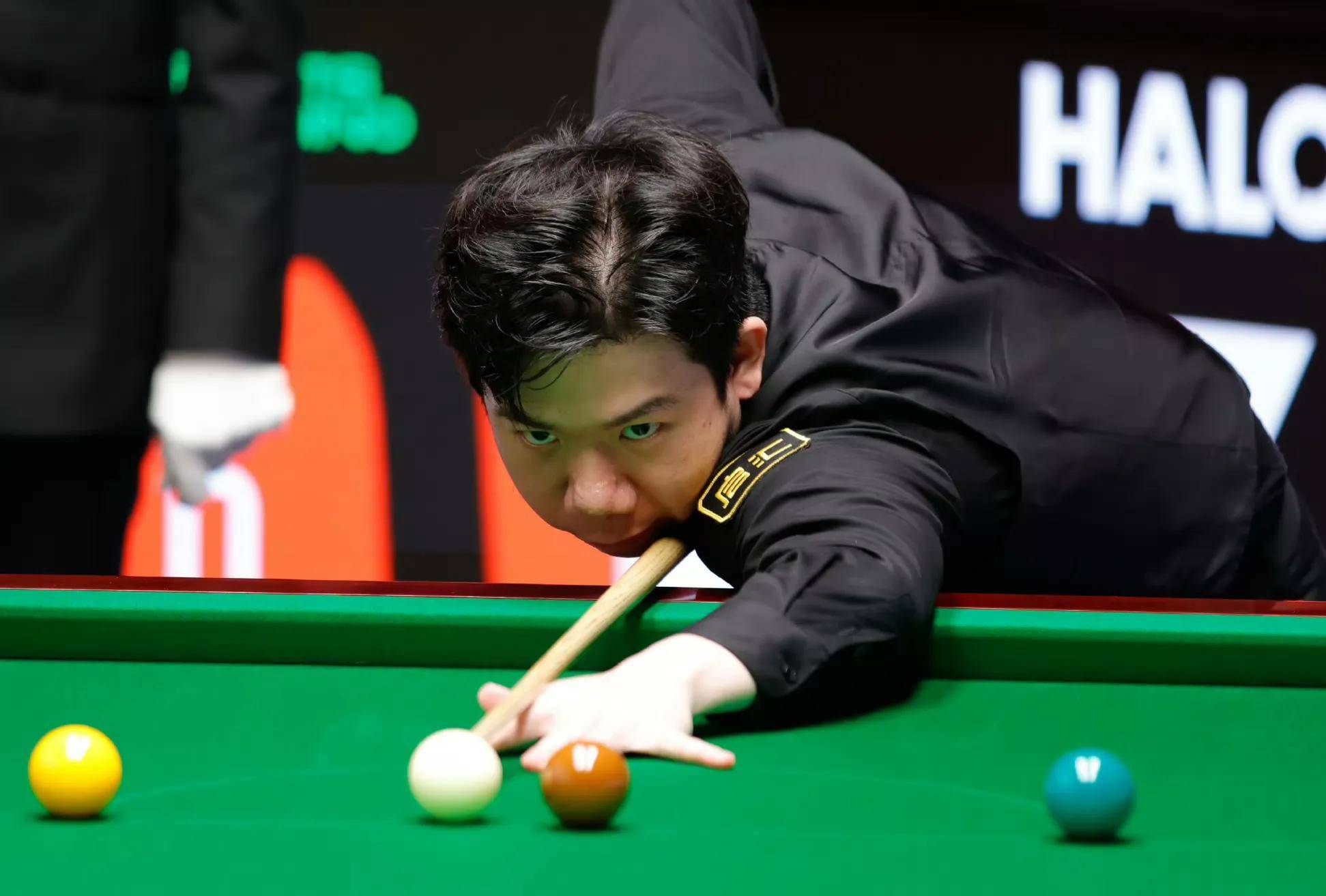 它不仅肩负 它不仅肩负