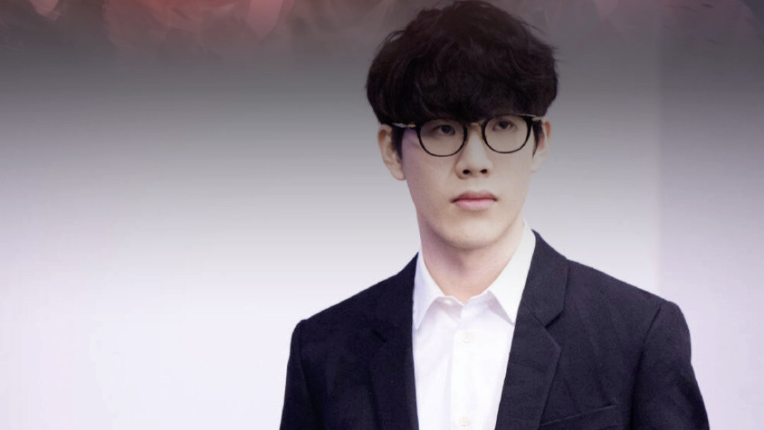 如今留给他 如今留给他