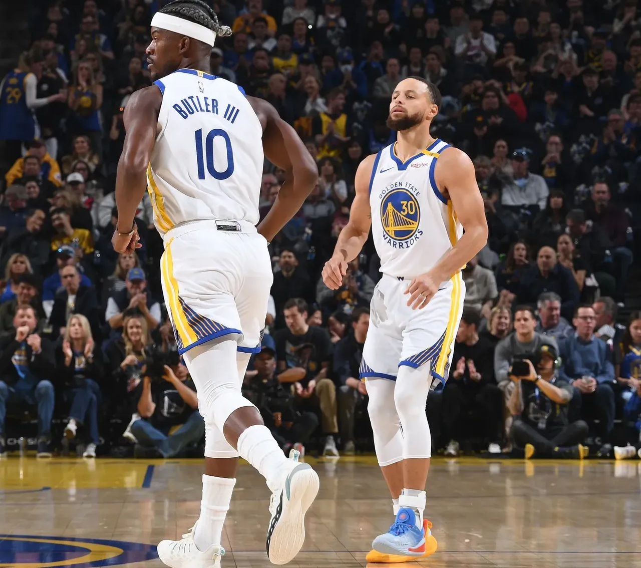 神塔的触球 神塔的触球